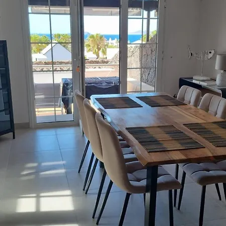 La Maravilla Playa Blanca (Lanzarote)