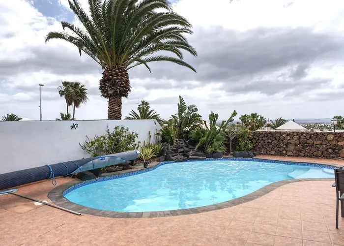 La Maravilla Villa *